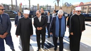 وزير الأوقاف يحضر صلاة الجمعة بالمسجد العباسي ببورسعيد بمناسبة عيدها القومي