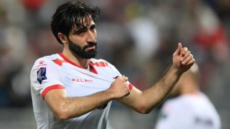 لاعب منتخب فلسطين يهاجم أمين عمر بعد ربع نهائي كأس العرب