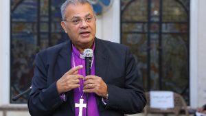 رئيس الطائفة الإنجيلية يبدأ جولته الرعوية بمحافظة المنيا | صور