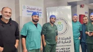 الفريق الطبي بمستشفى رأس سدر ينجح في إنقاذ حياة شاب تعرض لحادث سير أليم