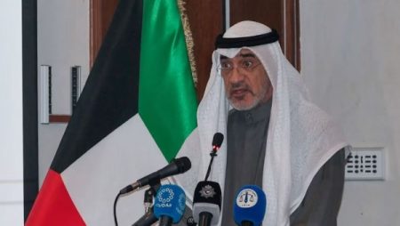 لم أكن أتوقع حدوثها أبدًا.. وزير الداخلية الكويتي يتوعد نقيب شرطة قتل شقيقته غدرًا