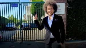 أحمد عبدالقادر نظيف قضائيا.. جهات التحقيق تلاحق الإخوان بحصار السفارات