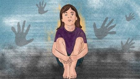 فضيحة مصعد مترو الأنفاق .. التحريات : مسئول الأمن لامس أجساد طالبتين