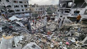 مروحيات الاحتلال تجدد إطلاق النار على مدينة رفح بغزة