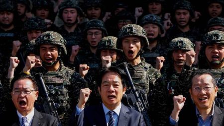 بعد التوترات مع اليابان.. الجيش الصيني يعلن عن مناورات عسكرية واسعة حول تايوان