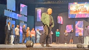 تامر عبدالمنعم يشهد البروفات النهائية لاحتفالية رأس السنة | صور