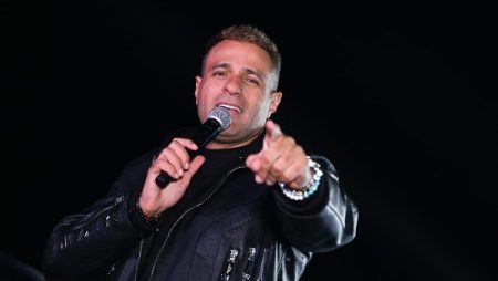 الحكم على المتهمة بسب وقذف الفنان محمد نور.. الأربعاء