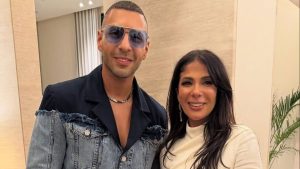 “أسطورة تجسد أسطورة” حسن أبوالروس يشيد بـ فيلم الست