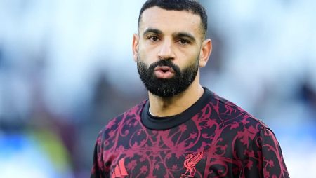 جمهور ليفربول في حيرة.. محمد صلاح يروي معاناته مع التشكيل الأساسي للريدز: هذا الأمر يؤلمني