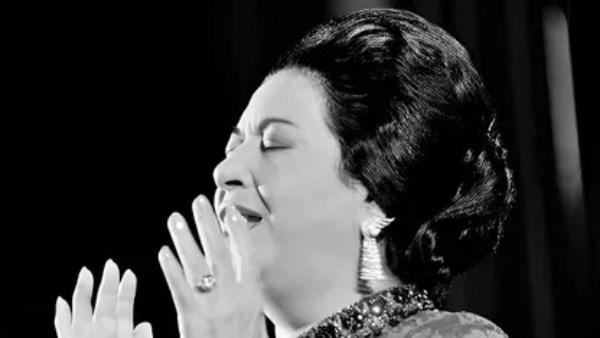 محمد شوقي: فيلم “الست” عظيم ويركز على الجانب الإنساني لأم كلثوم