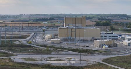 مراكز بيانات جوجل تعيد الطاقة النووية إلى بلد الإعصار