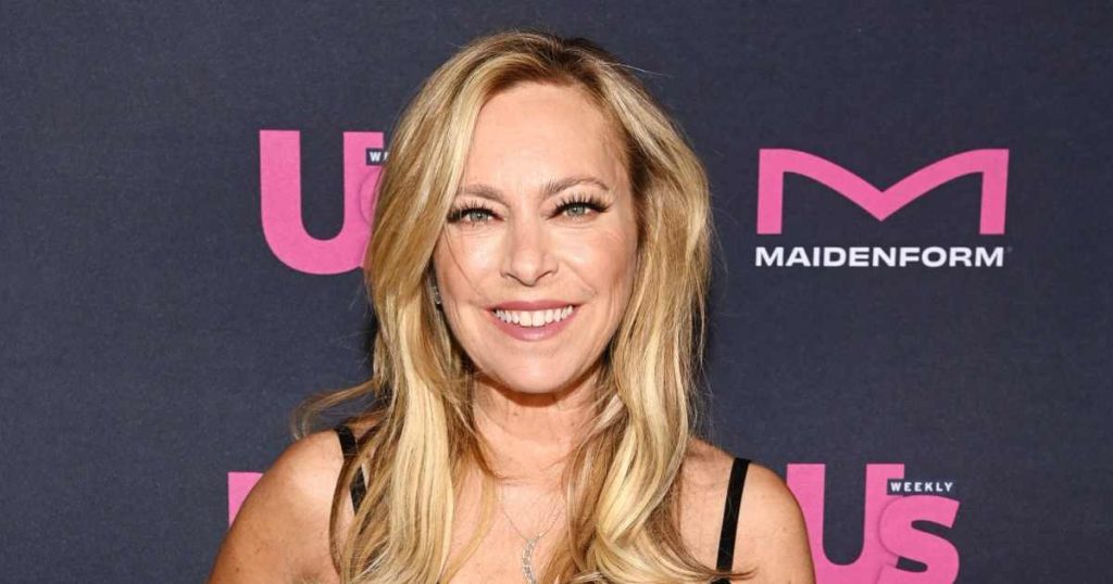 Sutton Stracke يرد على الادعاءات بأن فريق عمل فيلم “RHOBH” كان باردًا في BravoCon 2025 (حصريًا)