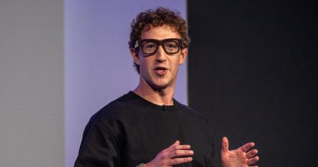 قامت Meta بإصطياد أفضل رجال التصميم في Apple لإصلاح واجهة مستخدم البرامج الخاصة بها