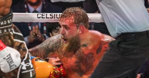 جيك بول في المستشفى مصابًا بـ “فك مكسور مزدوج” بعد خسارة القتال أمام أنتوني جوشوا