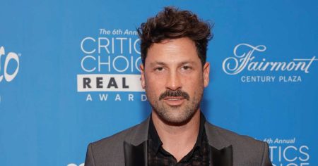 لماذا يعتقد ماكس تشميركوفسكي أن العودة إلى “الرقص مع النجوم” ستكون “صعبة للغاية”