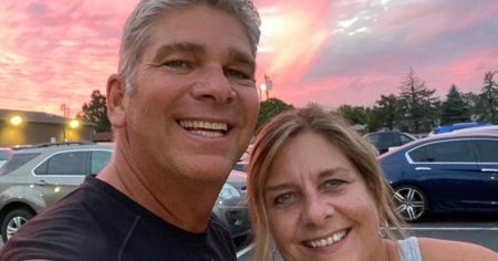 يشارك مراسل NFL مقطع فيديو للحظات البطولية الأخيرة للزوجة بعد حالة الطوارئ الطبية “الكارثية”.