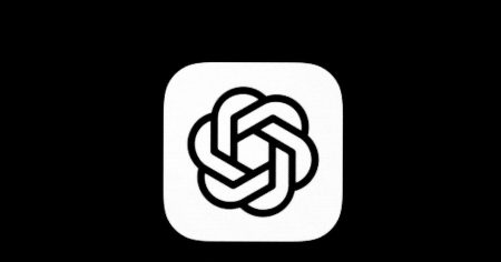 الرئيس التنفيذي للاتصالات في OpenAI يغادر الشركة