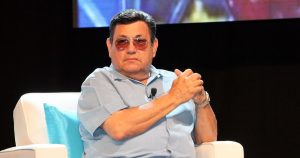 وفاة والد الراحلة سيلينا كوينتانيلا، أبراهام كوينتانيلا، عن عمر يناهز 86 عامًا