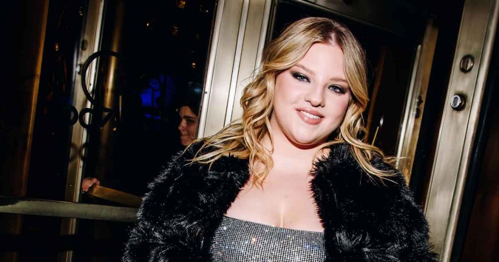 من هي فرانشيسكا سكورسيزي؟ من TikToks مع أبي مارتن سكورسيزي إلى إخراج أفلامها الخاصة