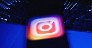 سيبدأ Instagram في السماح لك باختيار ما يظهر في بكراتك