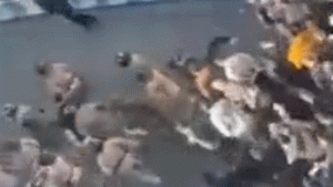 ترامب يخاطب احتجاجات إيران وسط الانهيار الاقتصادي وأزمة العملة