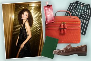 العطر المفضل لنجم “The Last of Us” نيكو باركر، والسراويل، PJs