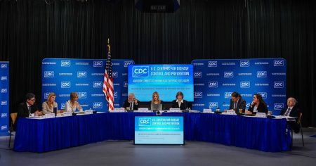 تقول العديد من الولايات إنها ستتحدى تغييرات RFK Jr. في التطعيم ضد التهاب الكبد B