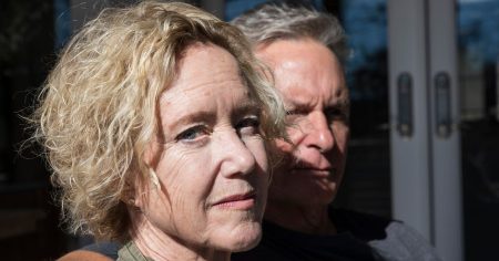 يعتقد العلماء أن مرض باركنسون موجود في جيناتنا. قد يكون في الماء