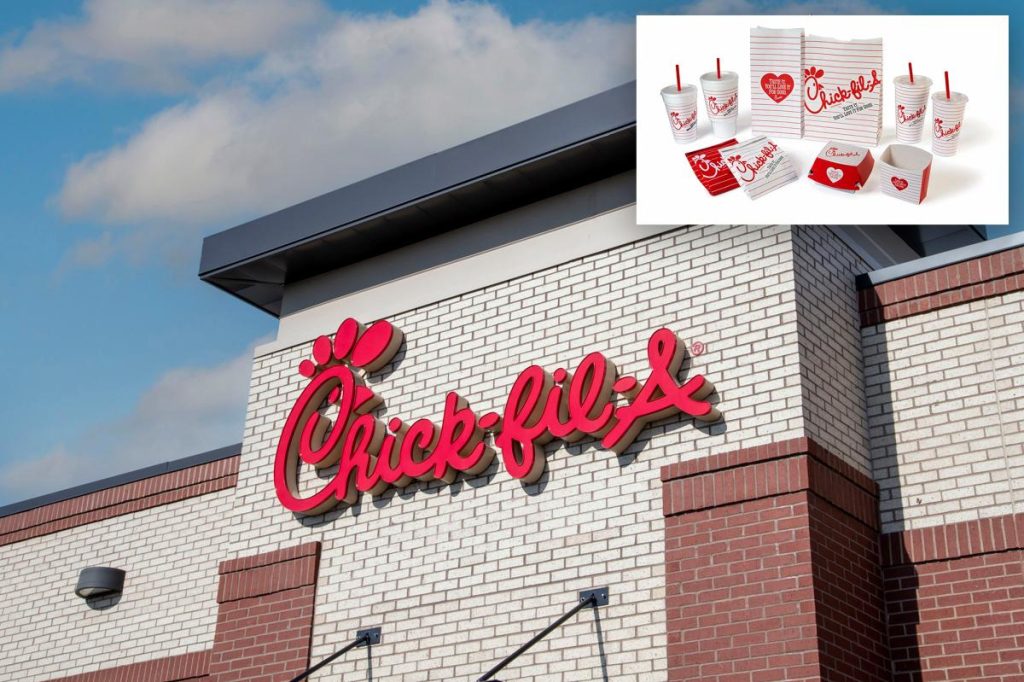 تثير مشروبات Chick-fil-A الجديدة والأكواب القديمة جدلاً