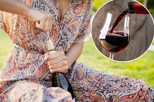 كيف تعرف أن النبيذ المفتوح أصبح فاسدًا