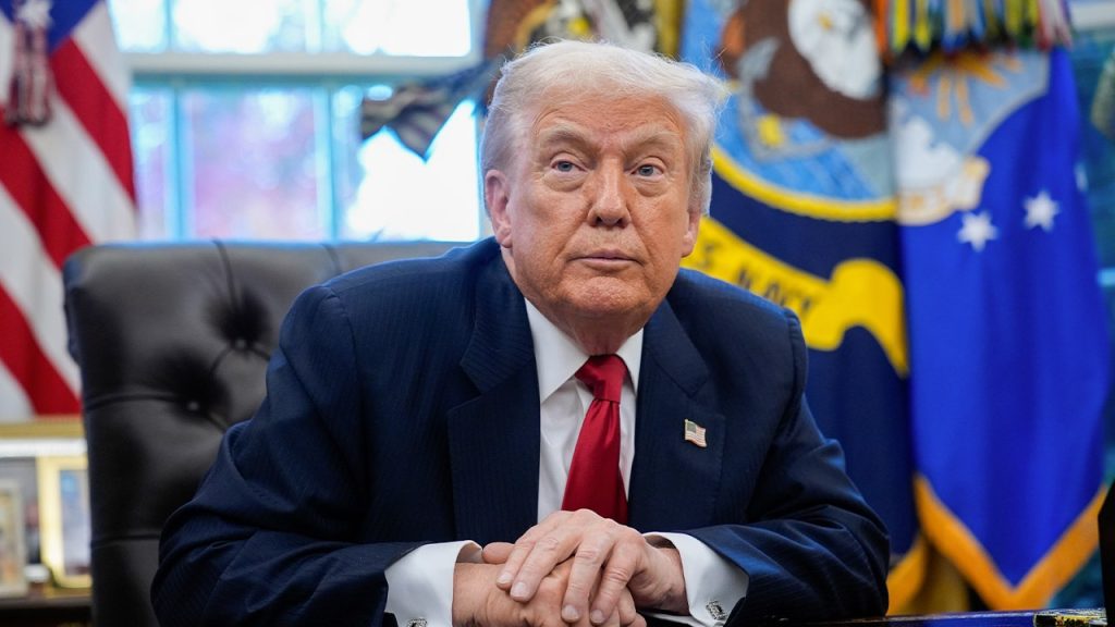 يقترح ترامب حظر شراء “المستثمرين المؤسسيين الكبار” لمنازل الأسرة الواحدة