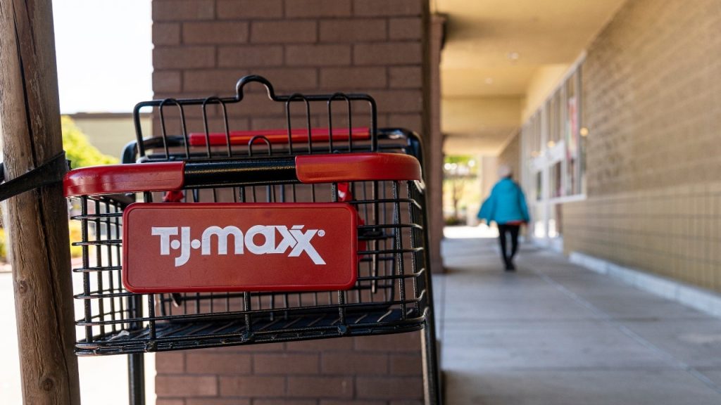 تم بيع 13 ألف شاحن في TJ Maxx، كما يتذكر مارشال بسبب مخاوف من الانفجار