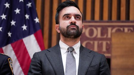 قاضٍ فيدرالي يمنع عمدة مدينة نيويورك زهران ممداني من التدخل في بيع العقارات