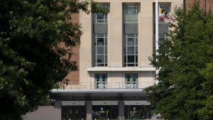 تقوم إدارة الغذاء والدواء الأمريكية (FDA) بترقية استدعاء ملفات تعريف الارتباط إلى فئة المخاطر الأكثر خطورة على الفول السوداني غير المعلن