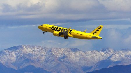 تكافح شركة Spirit Airlines لإجراء محادثات إنقاذ محتملة مع Castlelake