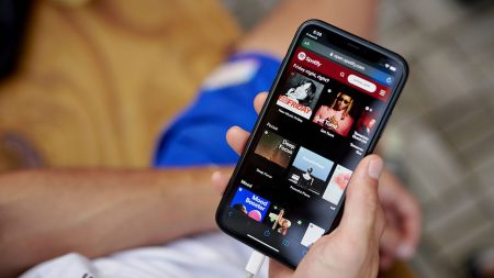 تمثل Spotify 30% من نمو إيرادات صناعة الموسيقى العالمية في عام 2025