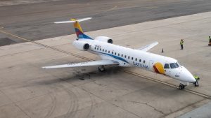 تحطم طائرة تابعة لشركة طيران Satena في كولومبيا، مما أسفر عن مقتل 15 شخصًا، بينهم مشرع