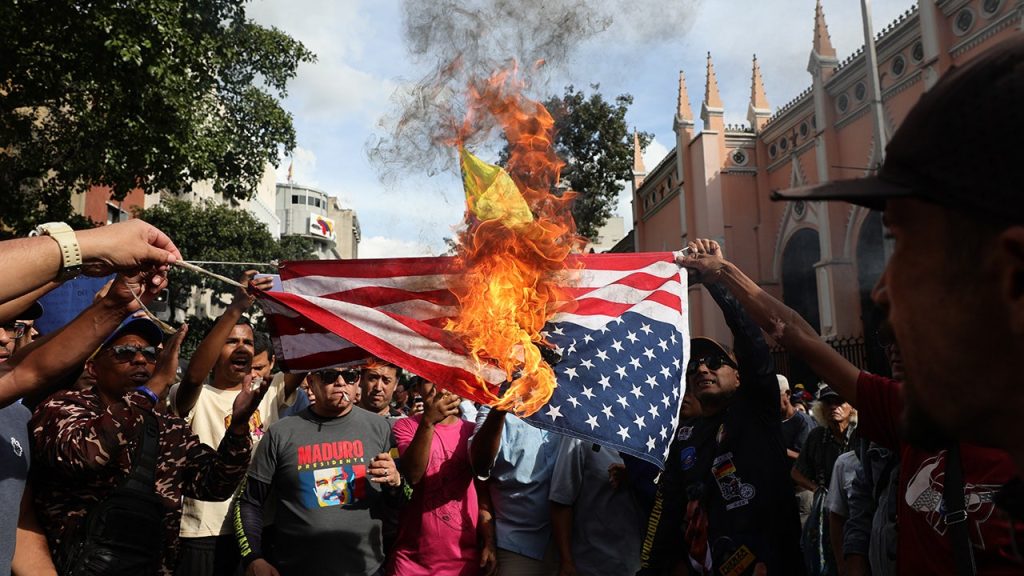 تقول السفارة الأمريكية إنه تم إطلاق سراح جميع المواطنين الأمريكيين المعروفين من الاحتجاز في فنزويلا