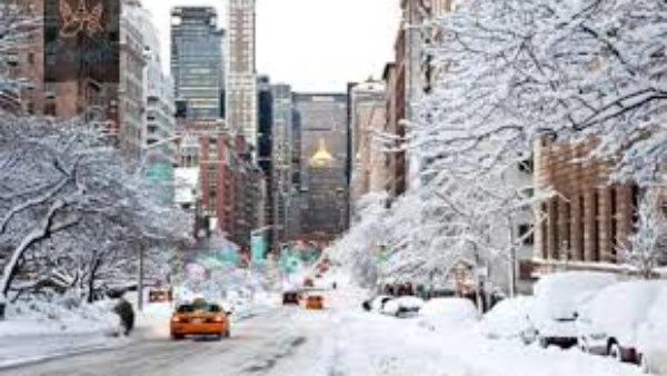 عواصف شتوية غير مسبوقة تضرب أمريكا.. إلغاء آلاف الرحلات وطوارئ بـ17ولاية