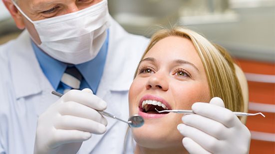 الأسنان تشترط حصول الأطباء غير المصريين على الموافقة الأمنية قبل القيد بالنقابة