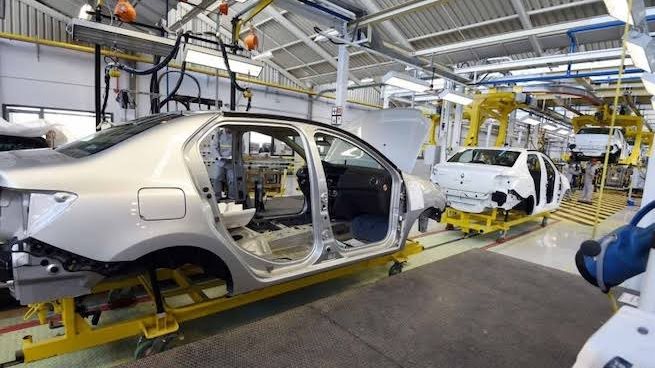 صناعة السيارات 