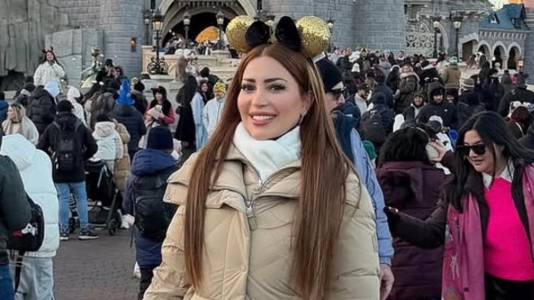 نسرين طافش تبهر متابعيها بأناقتها في باريس.. شاهد