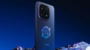 iQOO 15 Ultra يظهر رسميًا في 4 فبراير مع تسريب كامل المواصفات