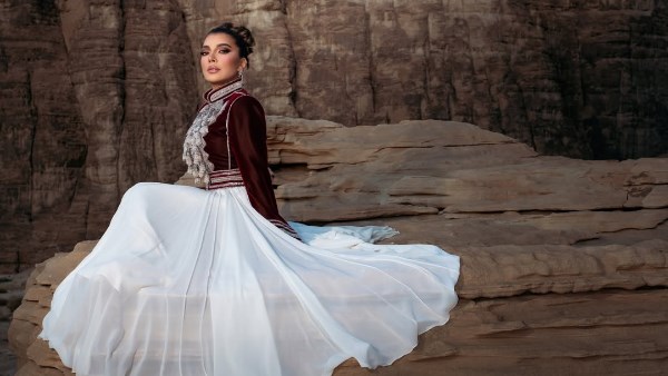 من السعودية.. أصالةتخطف الأنظار في جلسة تصوير بمناسبة رأس السنة