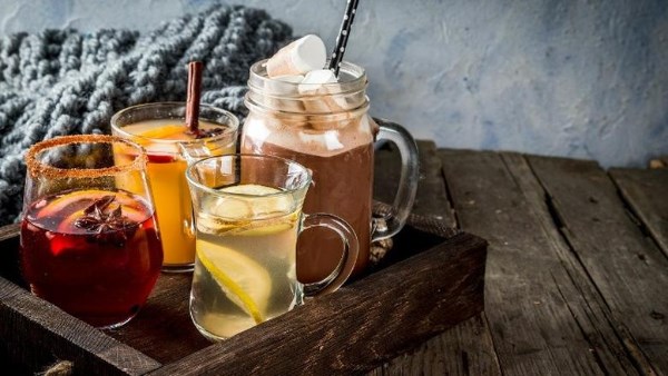 مشروبات شتوية دافئة تساعد على الشعور بالراحة والدفء