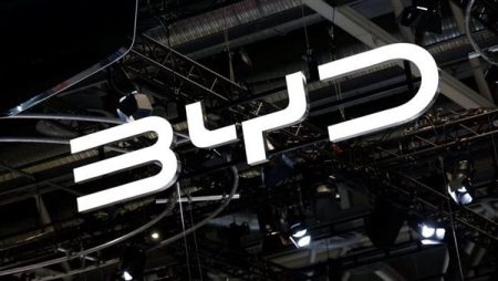 BYD تدرس التوسع في الهند للطلب المتزايد على السيارات الكهربائية