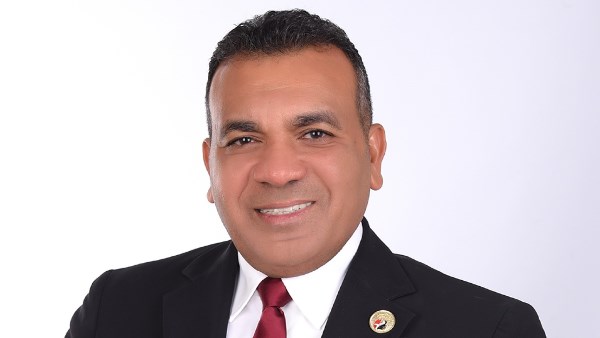 برلماني: رسائل الرئيس السيسي بمناسبة عيد الميلاد المجيد تُعزز المحبة