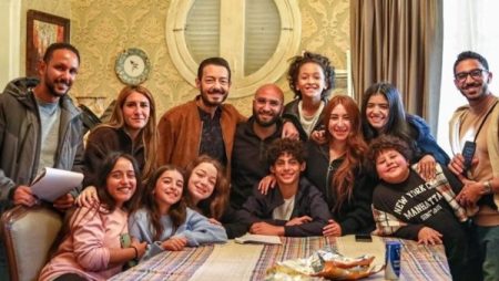 المؤلف علاء حسن: «لعبة وقلبت بجد» يدق ناقوس الخطر حول الابتزاز الإلكتروني للأطفال داخل غرفهم