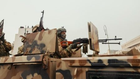 اشتباكات حادة بين الجيش السوري وقسد في محيط معبر الزهور بحلب