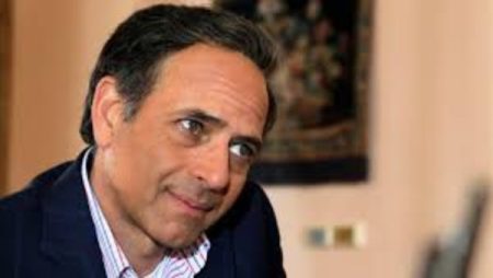 فى ذكراه.. قصة زواج ممدوح عبد العليم وشافكي المنيري ووفاة فى الجيم